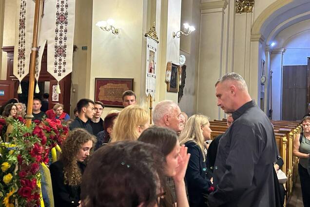 Отдал дань уважения великому патриоту и настоящему борцу за Украину: Кличко приехал во Львов попрощаться с Парубием