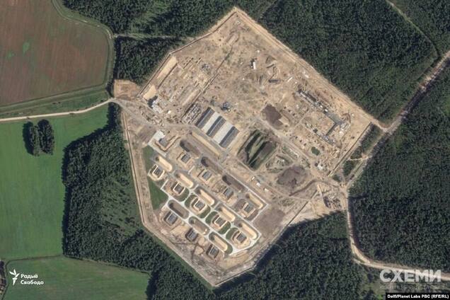 Під Мінськом будують секретну військову базу: там можуть розмістити ракетний комплекс 'Орешник'. Супутникові фото