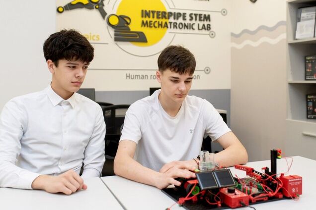 Від кабінету праці до технічного вишу: як 'Інтерпайп' Пінчука вибудовує екосистему освіти