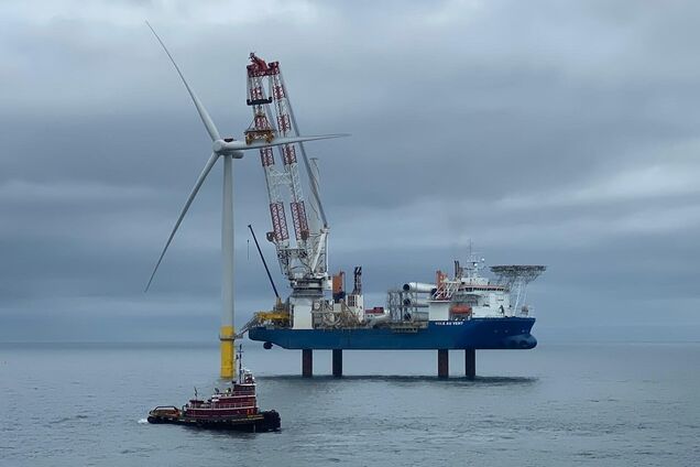 Пішов проти Трампа: спікер Джонсон підтримав проєкт морської вітроенергетики всупереч позиції президента