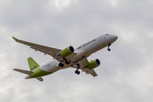 Латвія закриває повітряний простір над кордоном з Росією та Білоруссю: що відомо