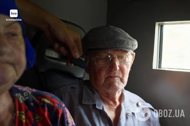 Эвакуационные группы туда уже не ездят: 93-летний украинец пешком вышел из прифронтового городка вблизи Покровска. Видео
