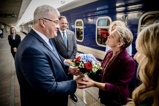 Глава МЗС Британії Купер прибула до Києва: анонсовано новий пакет допомоги Україні