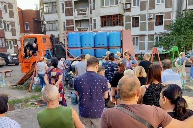'Всем уже понятно – здесь нет будущего': на оккупированном Донбассе захватчики 'выкачивают' водохранилища, а люди готовятся уезжать