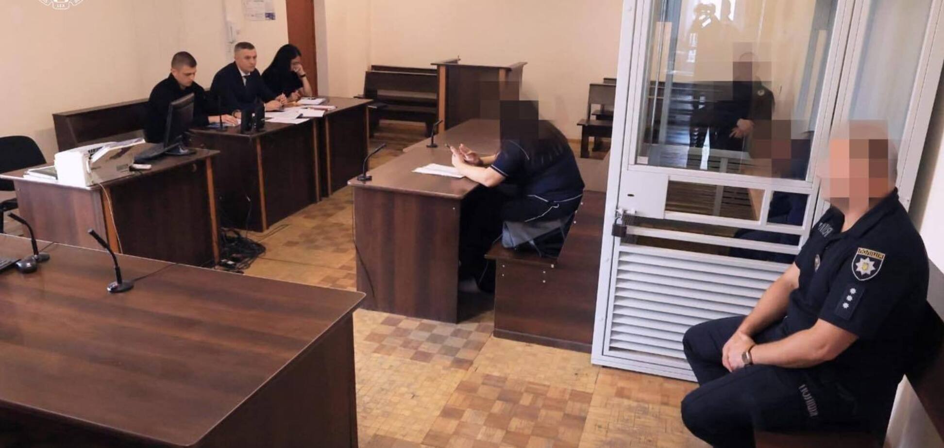 В Хмельницкой области изнасиловали несовершеннолетнюю: подозреваемых задержали без права внесения залога