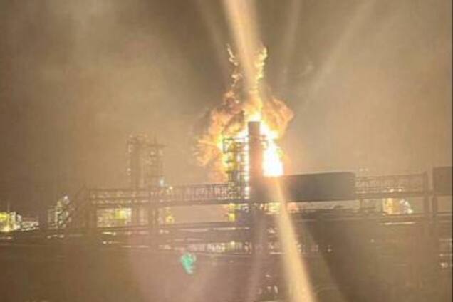 Входит в топ-5: 'Птахи Мадяра' и ССО атаковали один из крупнейших НПЗ в России. Фото и видео