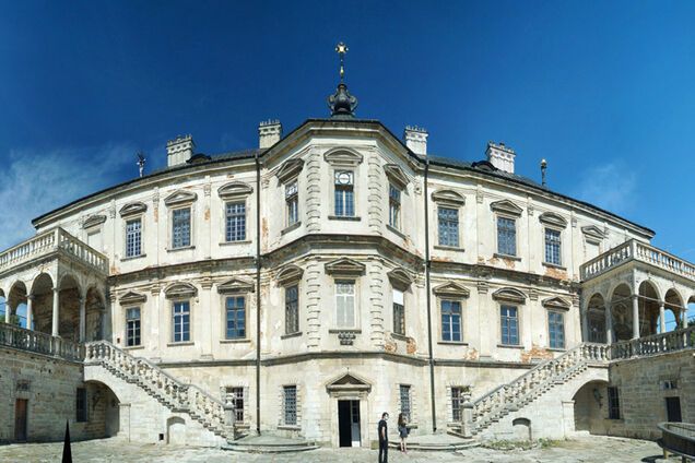 Замки Украины