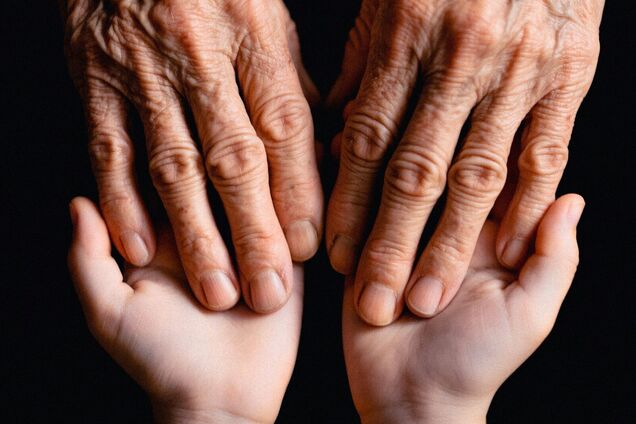 Количество растет и дальше: в какой стране насчитали почти 100 тысяч долгожителей