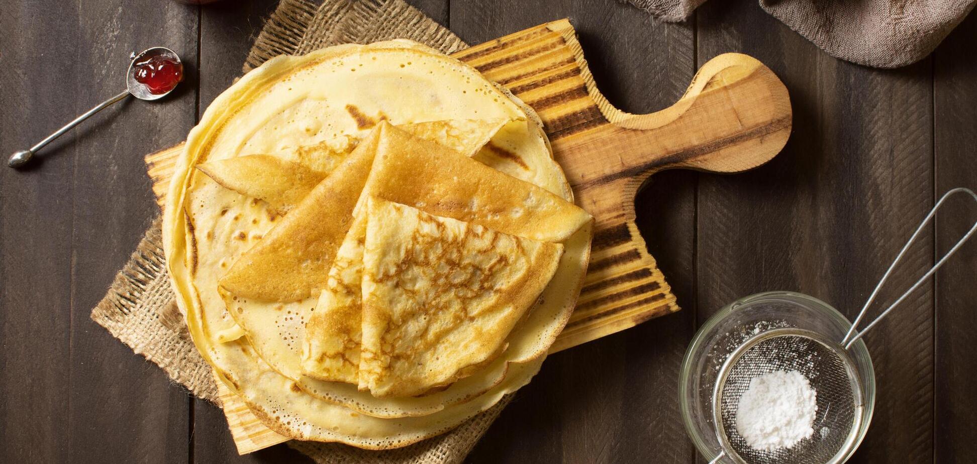 Как приготовить вкусные тонкие блины без яиц и молока: самый бюджетный рецепт