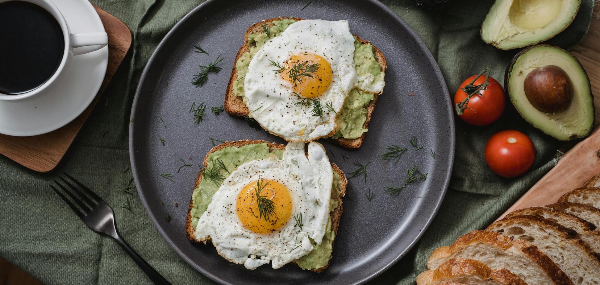 Полезный завтрак после 50: что съесть утром, чтобы оставаться в тонусе