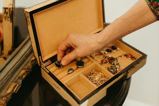 Наймодніша прикраса 2026 року: стилісти назвали аксесуар, який по кишені всім