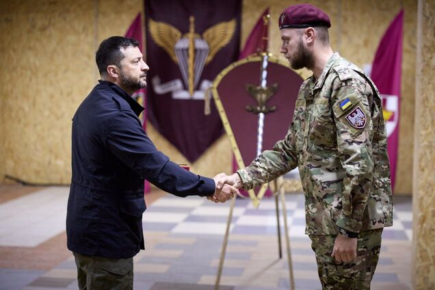 'Крок за кроком воїни звільняють нашу землю': Зеленський відвідав Донеччину і вручив нагороди українським захисникам. Фото