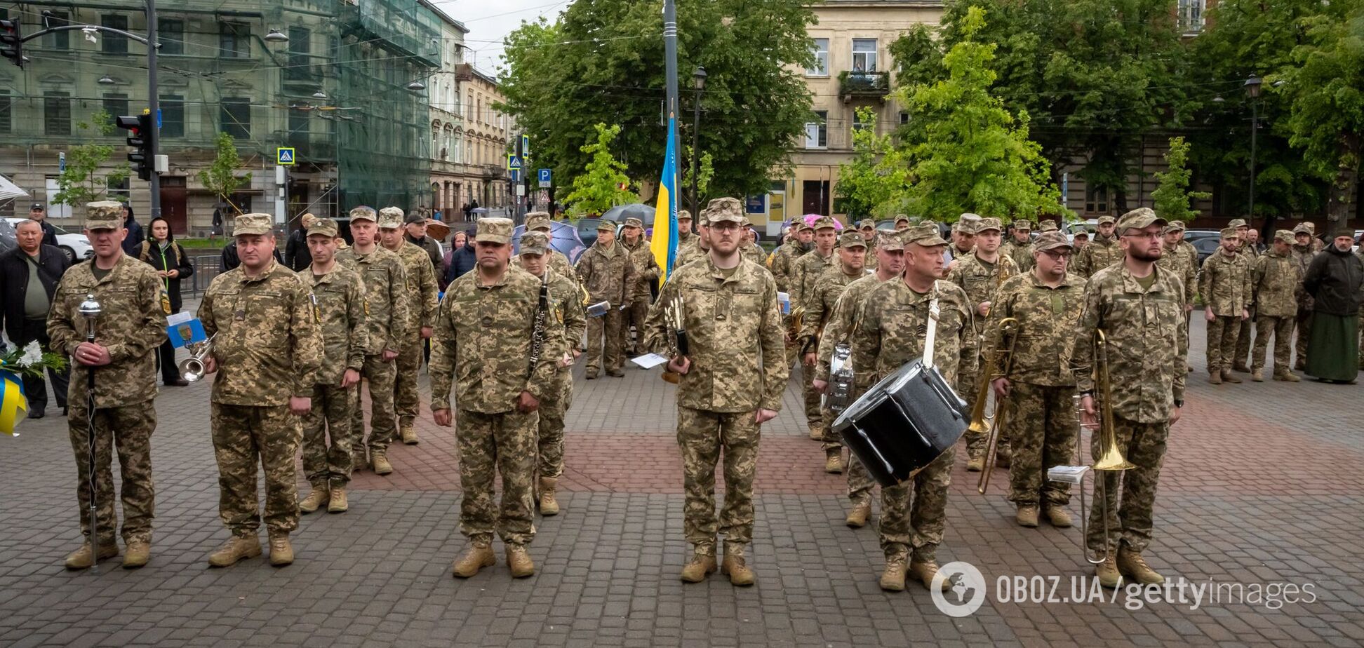 'Більшість чоловіків вступили до лав ЗСУ': де помилка в цій фразі і як сказати правильно