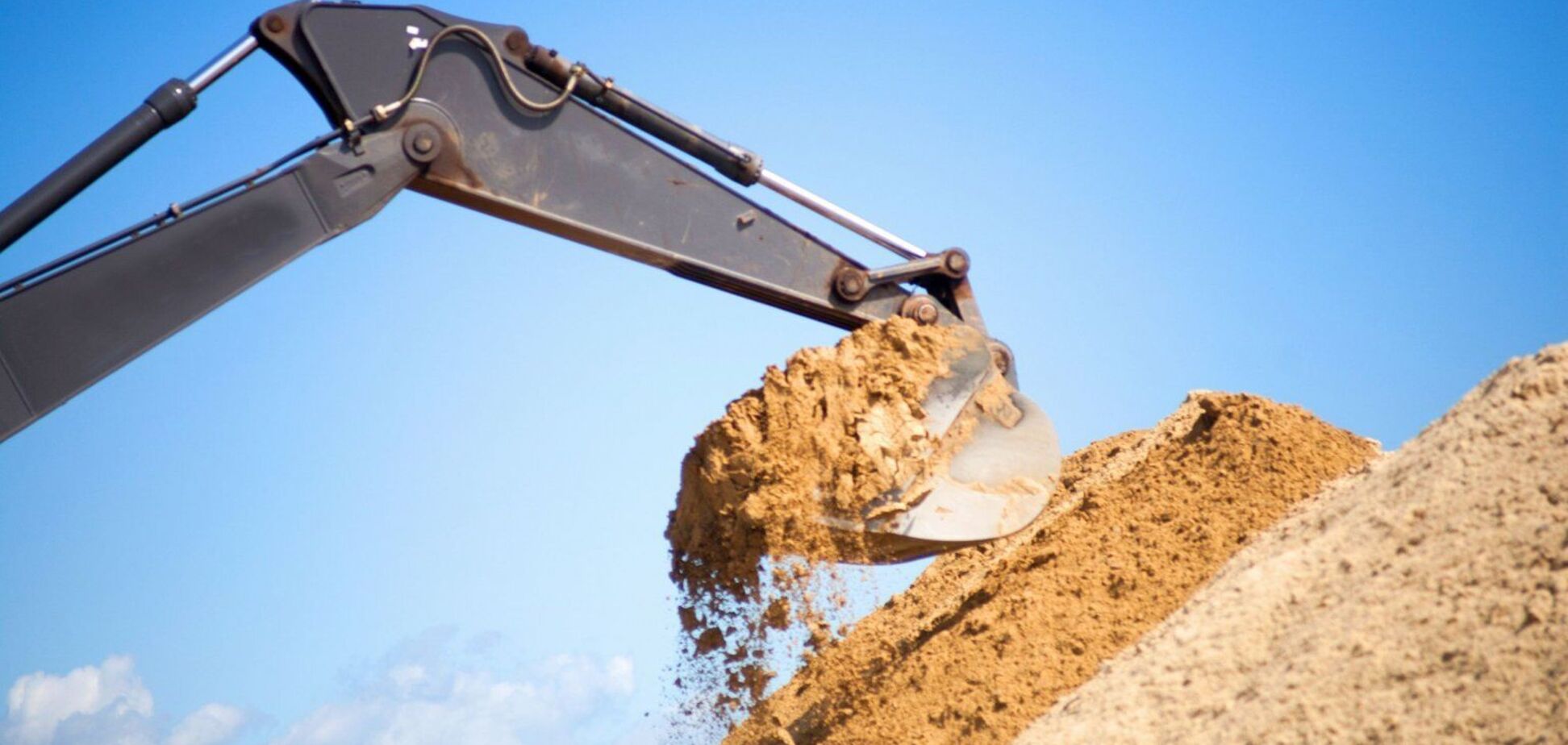 В Україні з початку року збільшили податок на видобуток піску: скільки грошей це принесло додатково в держбюджет