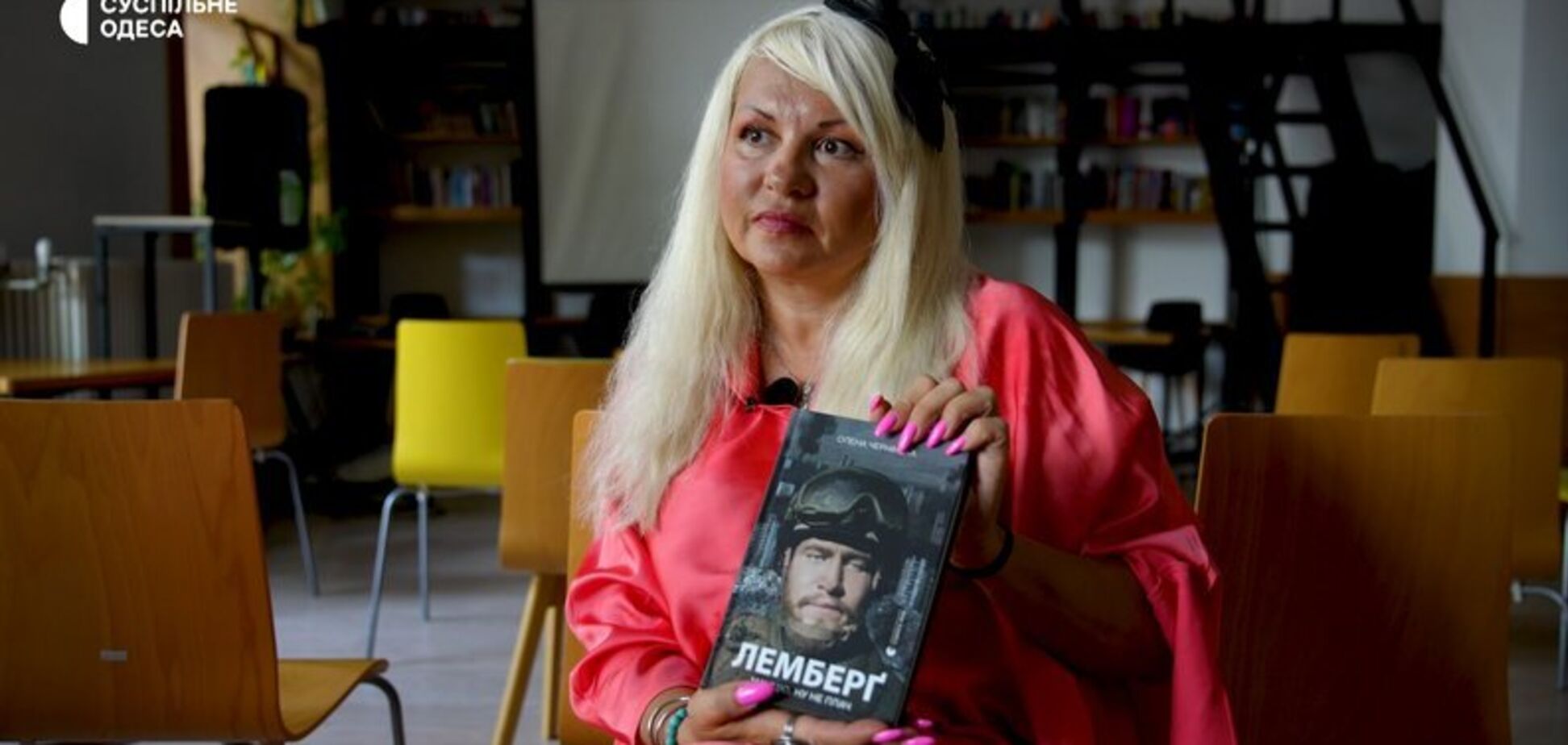'Лемберг: мамочка, ну не плачь': мать погибшего на фронте сына киллера Парубия написала о нем книгу
