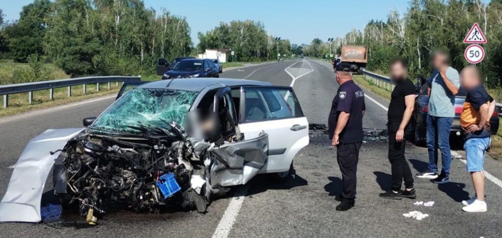 Столкнулись два авто: в Черкасской области в ДТП погибли три человека, пострадал ребенок. Фото