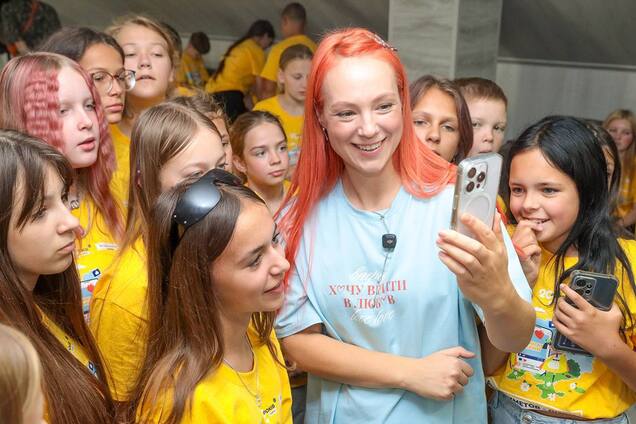 'Обмен опытом сверхмощный': Тарабарова провела мастер-класс для участников 'Блогер Кэмпа' Фонда Рината Ахметова