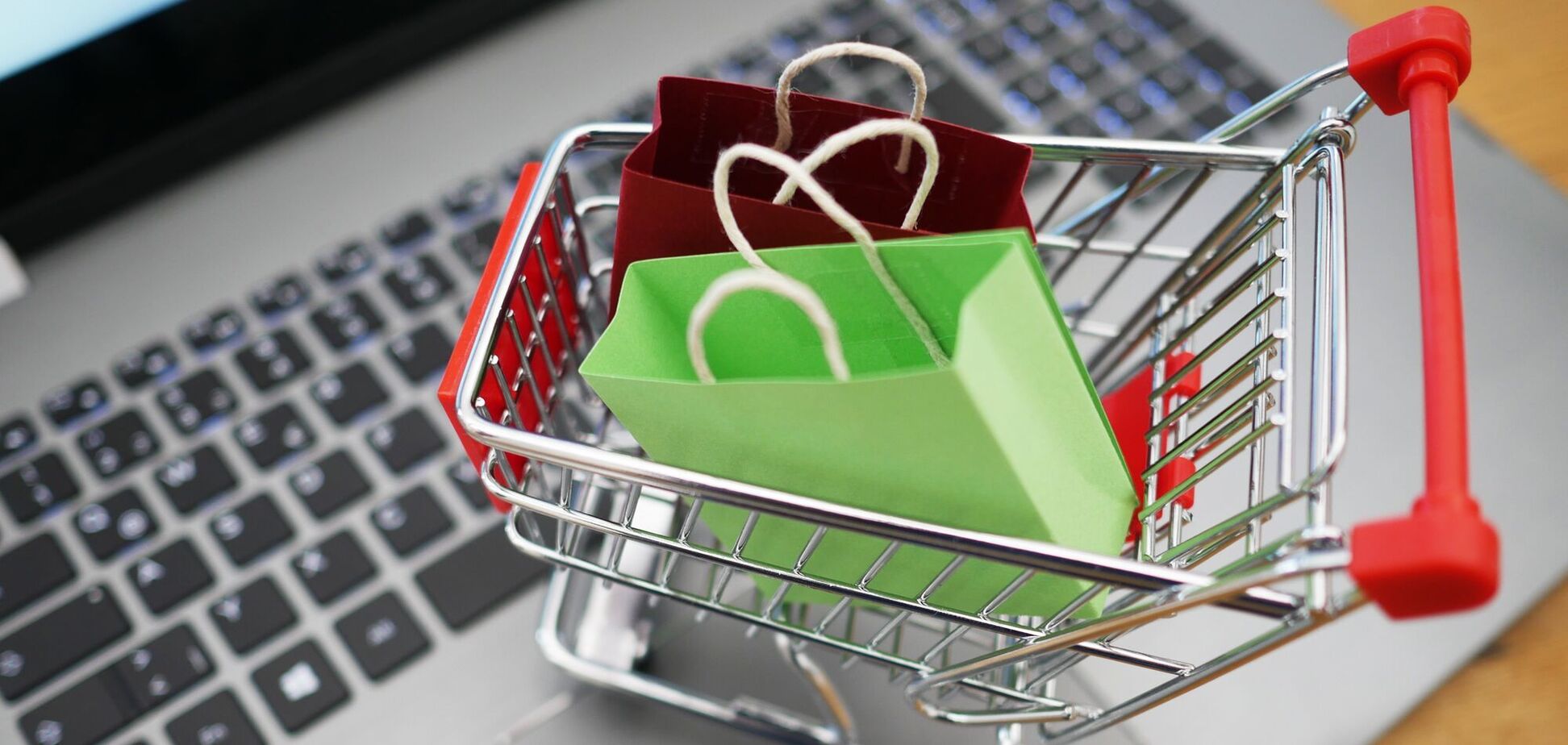 Украинцам перепишут правила продаж в интернете: с какой суммы начнется налогообложение