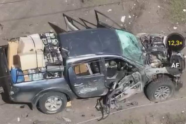 Автомобиль с журналистами подорвался на мине вблизи Покровска, есть пострадавшие: все подробности