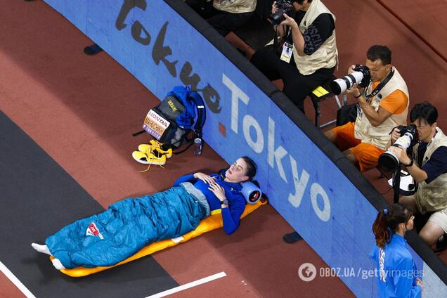 Магучих не дали сразу выступить на чемпионате мира по легкой атлетике. Соревнования были приостановлены. Видео