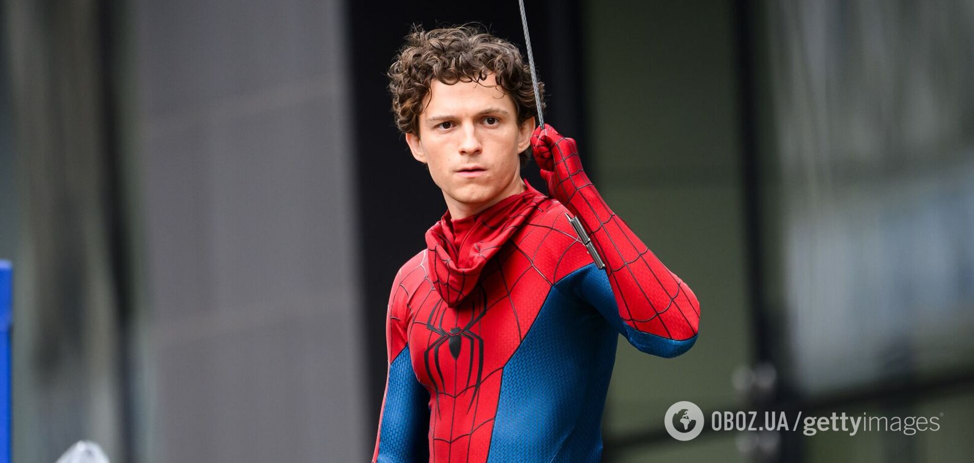 На зйомках 'Людини-павука' трапився нещасний випадок: головного актора Тома Голланда забрали в лікарню з важкими травмами