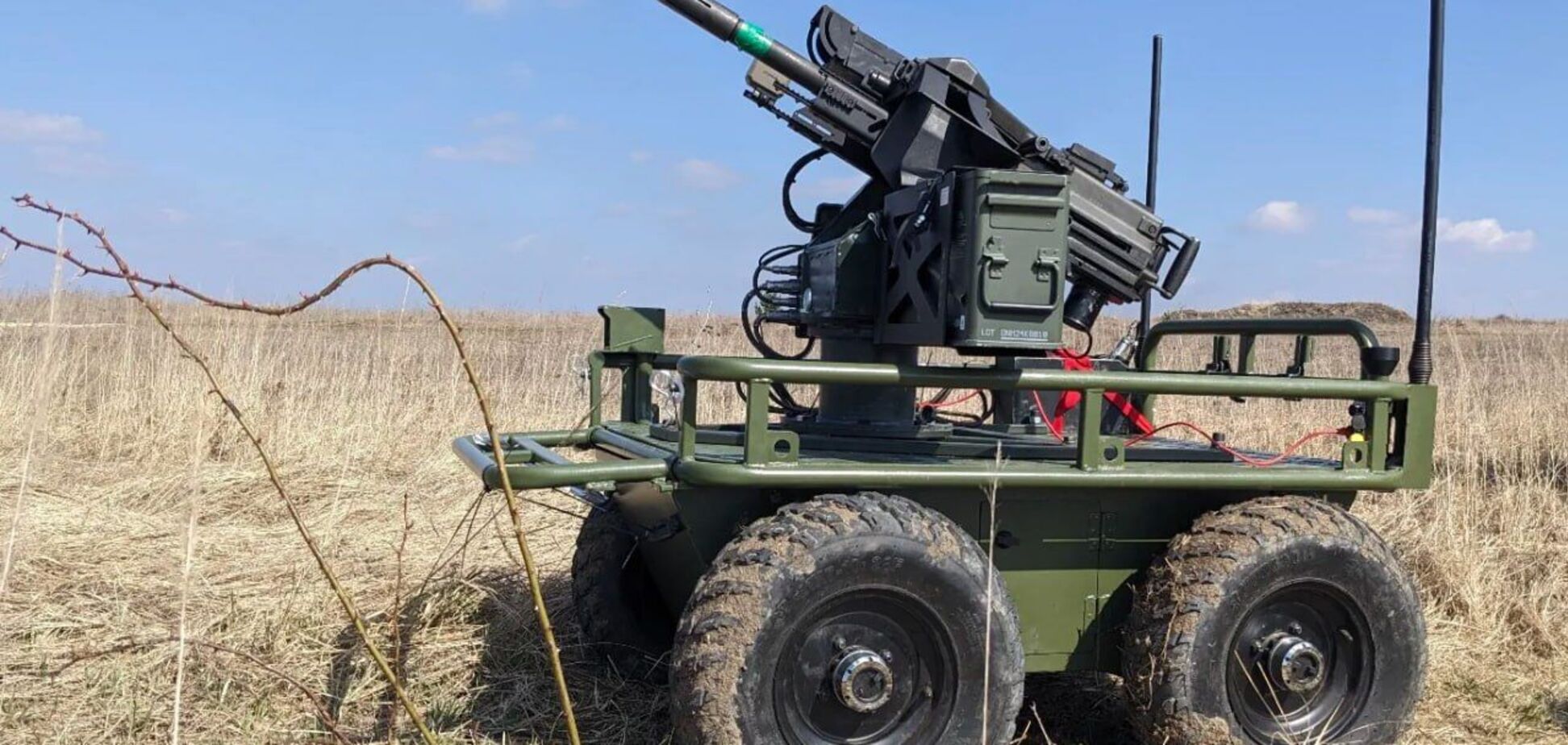 'Миниатюрные танки' стали критически важными: в The Independent объяснили, что дает Украине применение радиоуправляемых бронированных машин