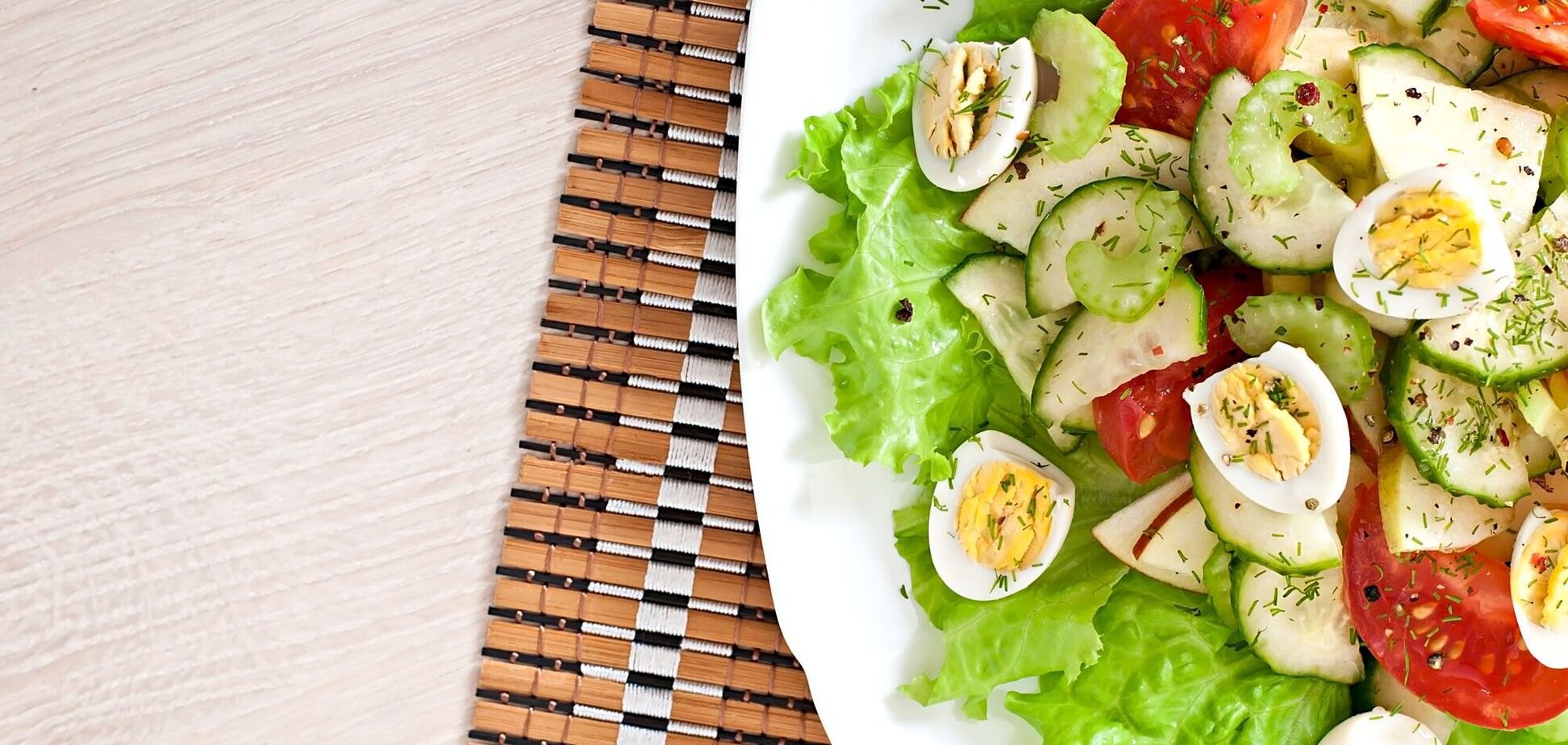 Вкусный белковый салат, который можно на ночь: не навредит фигуре