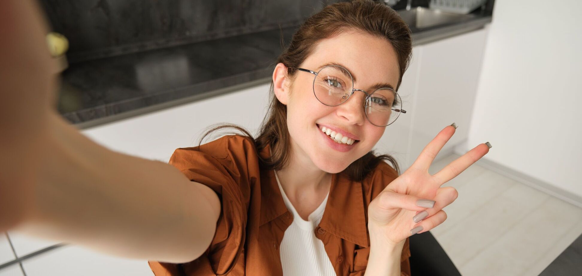 Идеальные селфи: как работает фронтальная камера на новых iPhone 17