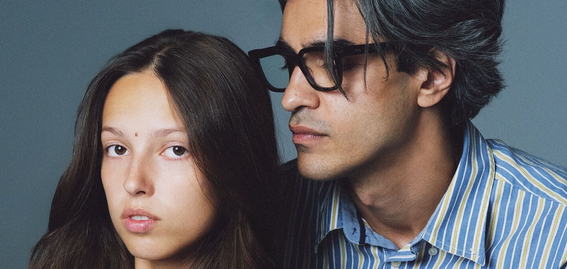 34-річний режисер закрутив роман із 18-річною українською співачкою і нарвався на хейт: їх назвали 'дідом і внучкою'