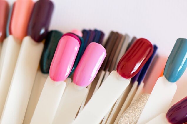 Какой педикюр выбрать осенью: самые трендовые идеи