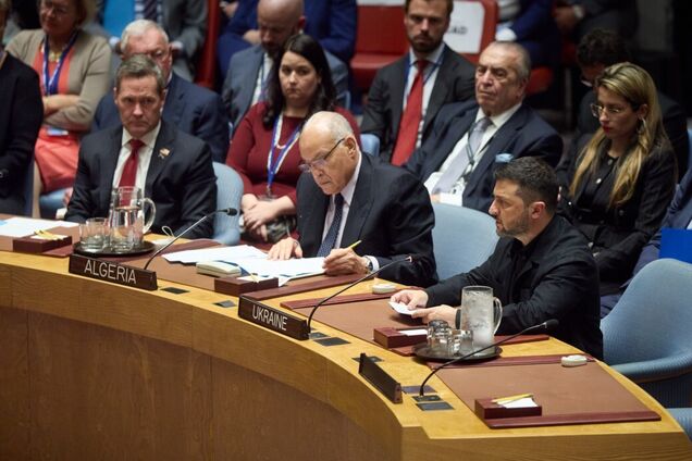 'Будапештский меморандум провалился': Зеленский заявил, что Украина строит новую архитектуру безопасности