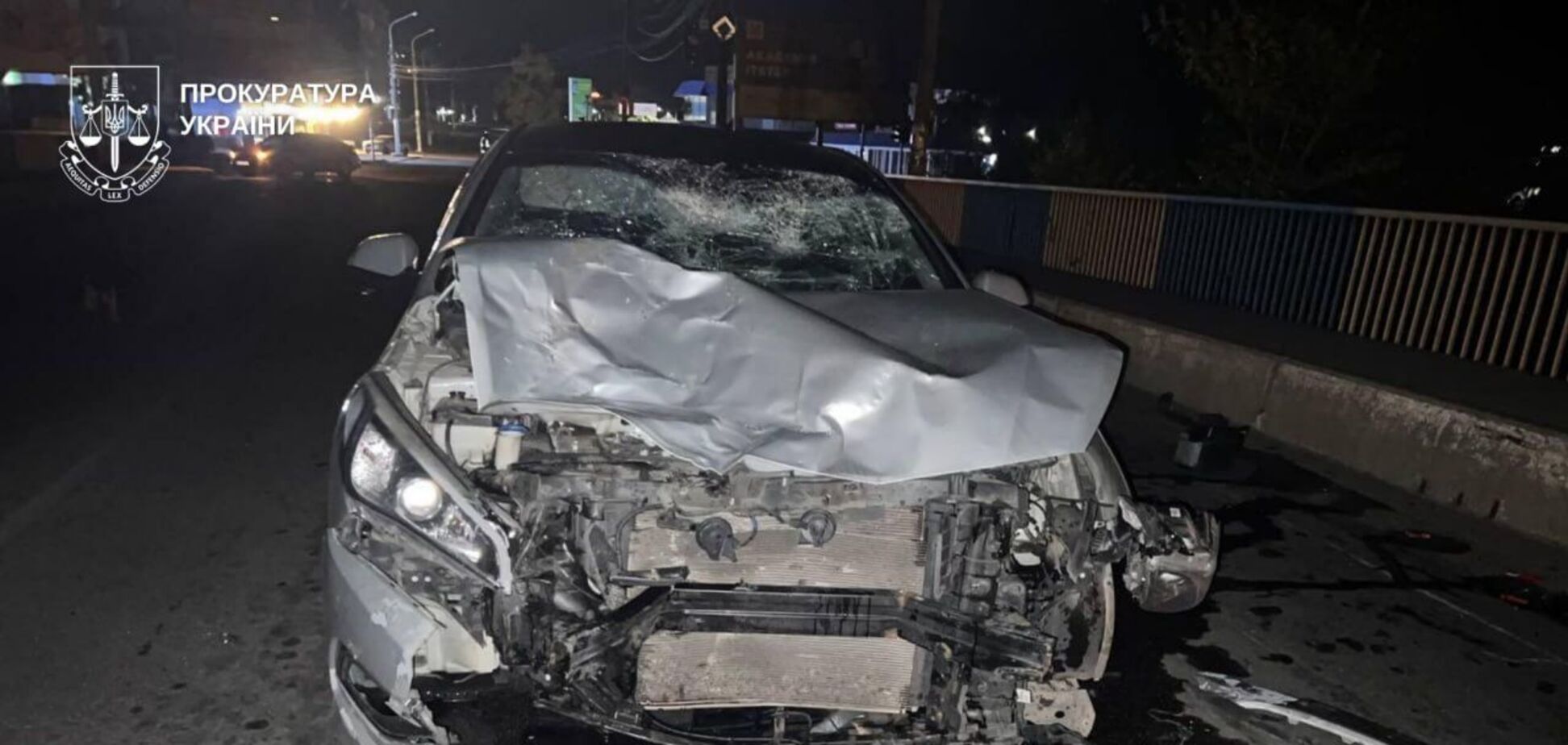 На Дніпропетровщині сталася смертельна ДТП за участю поліцейського: загинув водій скутера, травмовано дитину. Фото