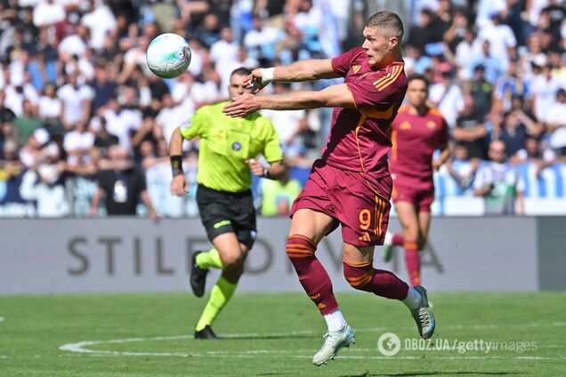 На футболісті збірної України поставили хрест в Італії