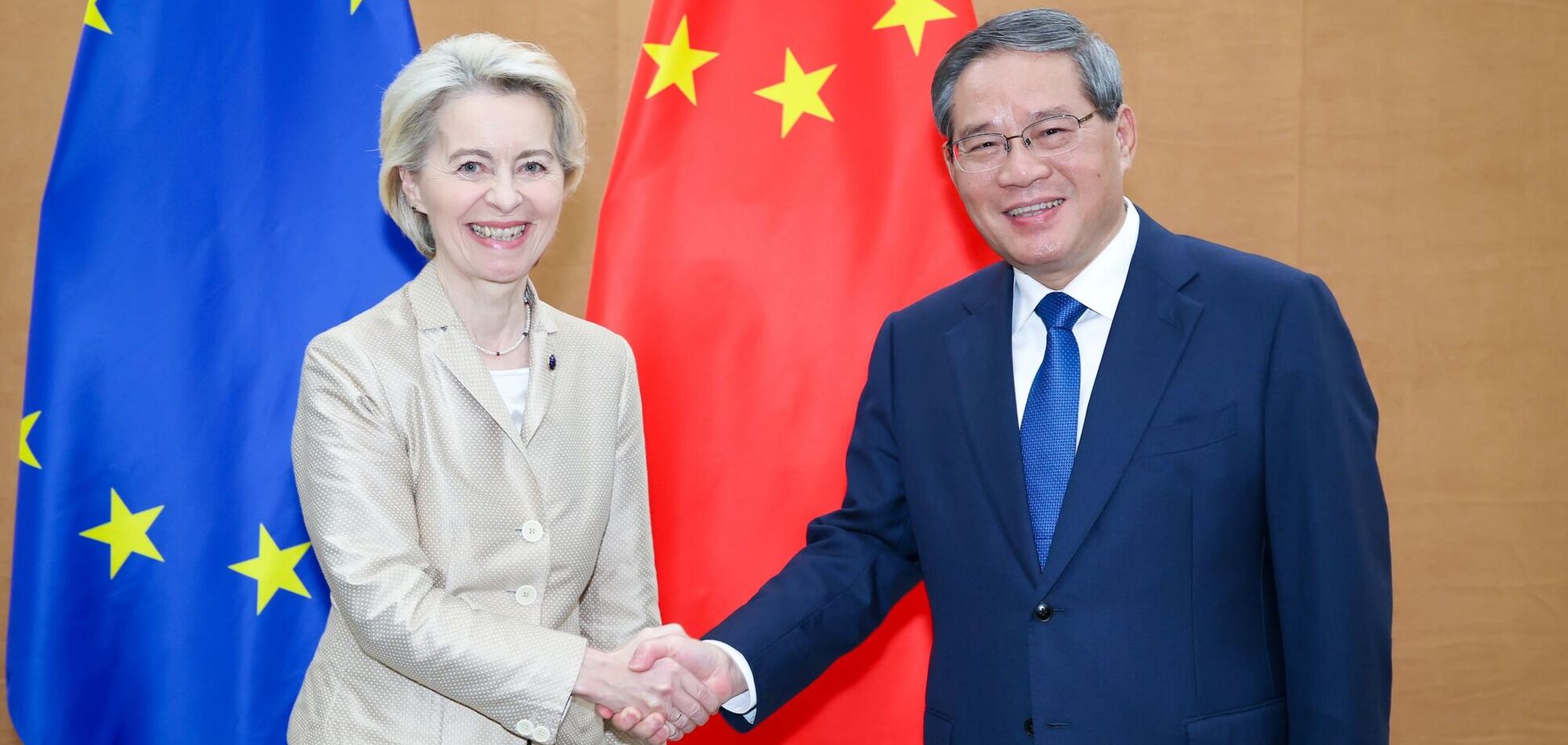 'Настав час для дипломатії': глава Єврокомісії закликала Китай спонукати Росію до переговорів