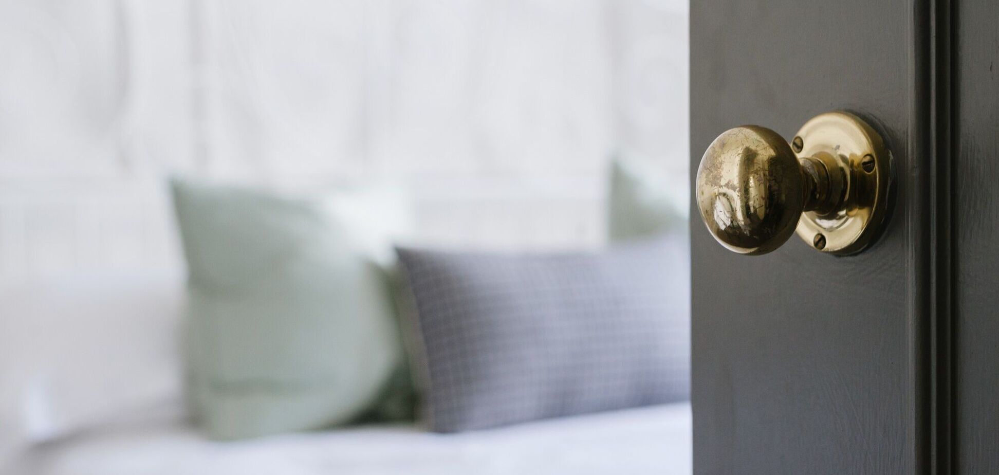 "Квартира-коробка" на 4 "квадрата" во Львове удивила соцсети: как выглядит жилье