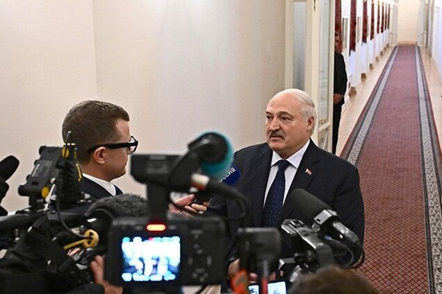Лукашенко цинично пригрозил 'ударом по Банковой' и заявил о желании поговорить с Зеленским