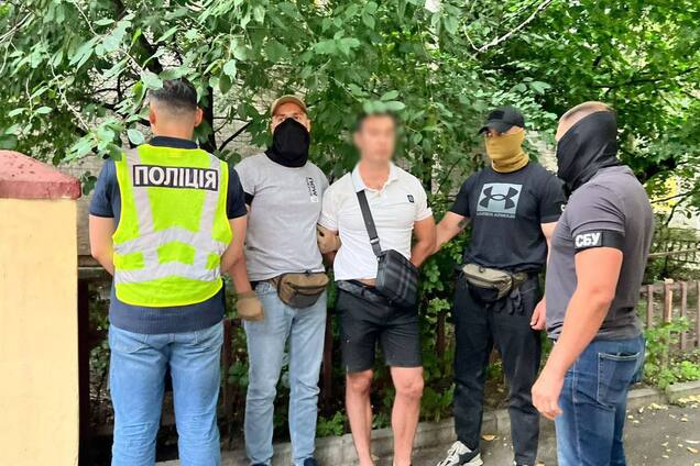 Переправляв ухилянтів до Молдови за $18 тис.: судитимуть організатора схеми. Подробиці та фото