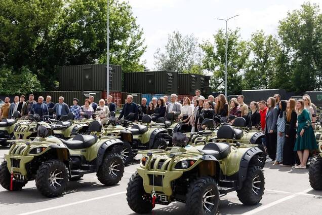 'Знову їде до військових': Геращенко розповіла, де Порошенко відзначить 60-річчя
