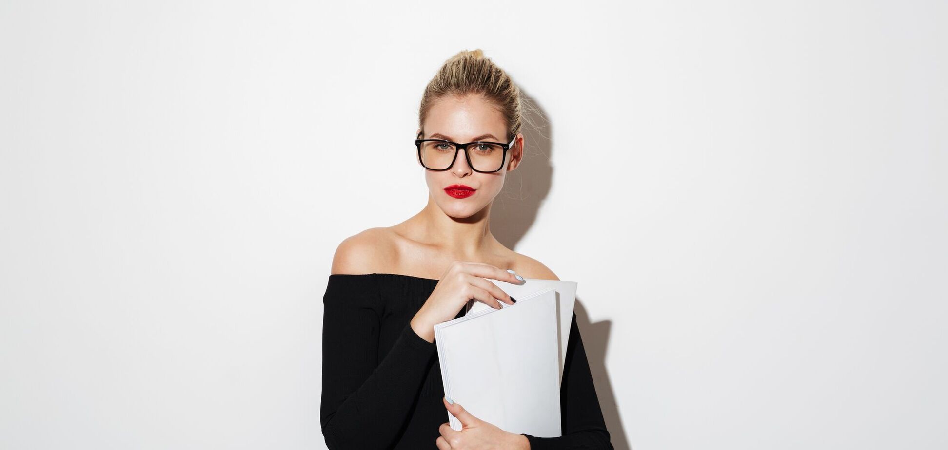 'Я могу быть привлекательной и при этом умной'. Учительница достойно ответила украинцам, которые критикуют педагогов за 'неприличный вид'