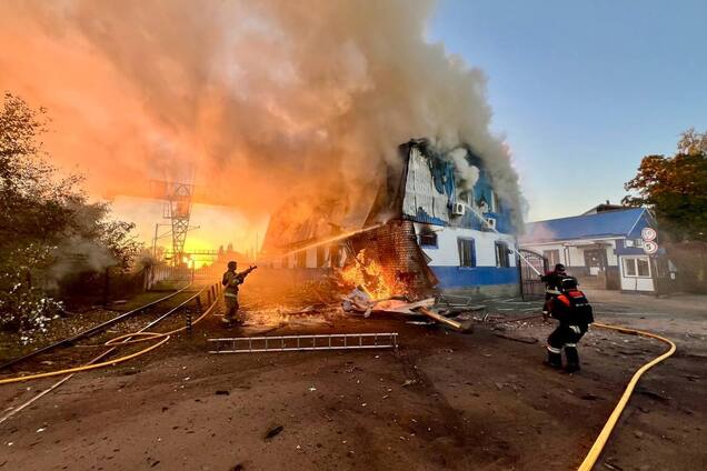 Ворог атакував Чернігівщину дронами: є поранений, пошкоджено енергоінфраструктуру. Фото
