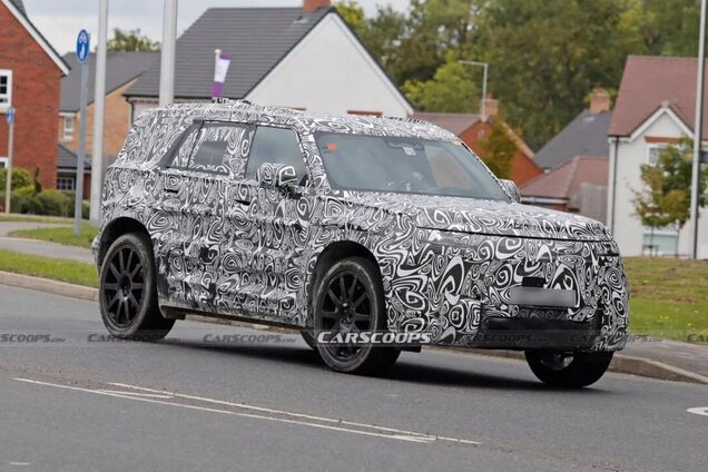 Land Rover Defender Sport