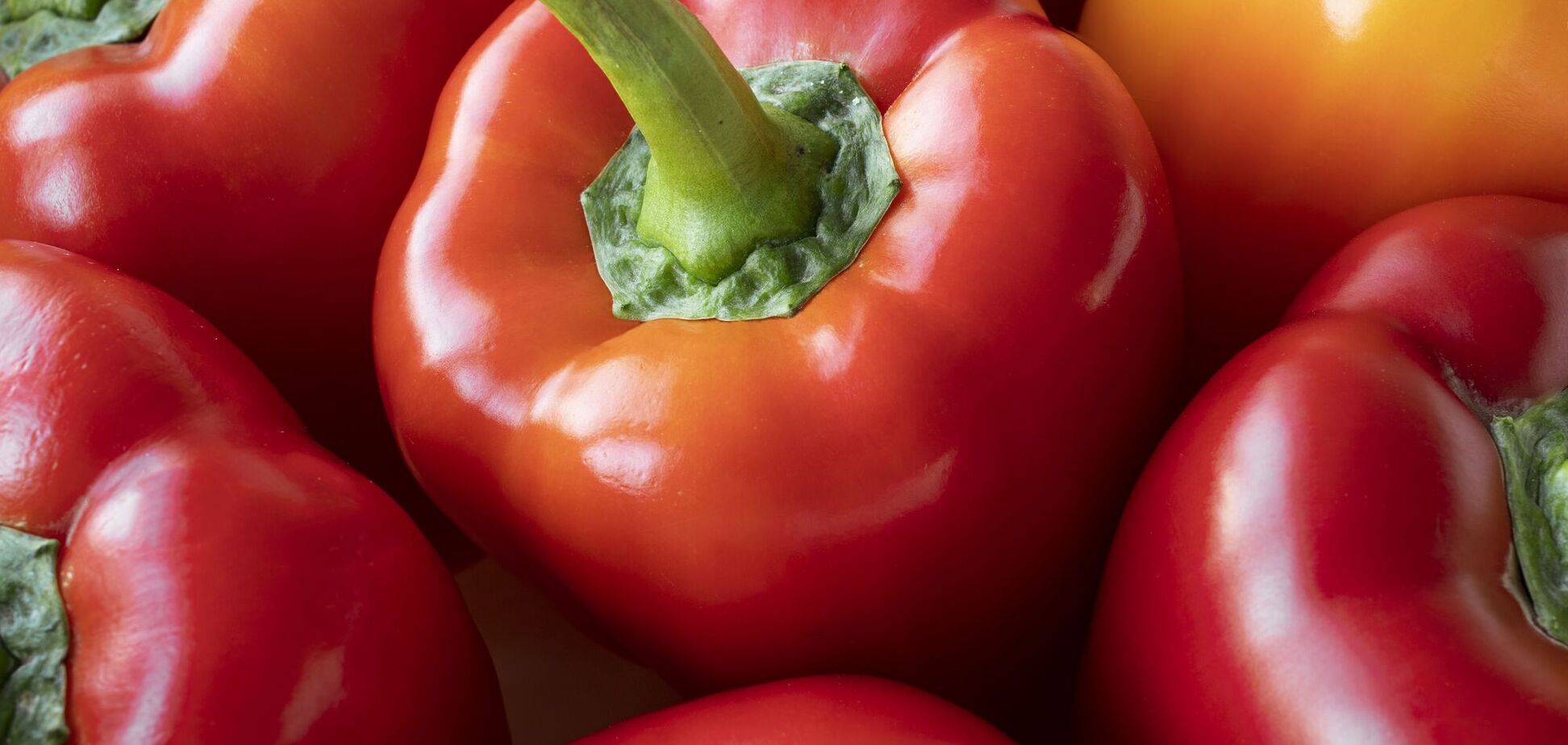 Как правильно хранить перец, чтобы он не 'морщился': интересный лайфхак