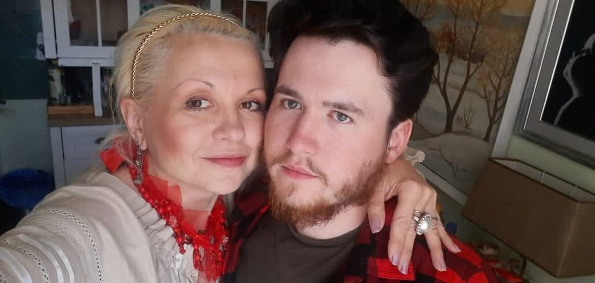 'Новини із суду у справі про вбивство Парубія шокували': письменниця Чернінька заявила, що ростила сина сама