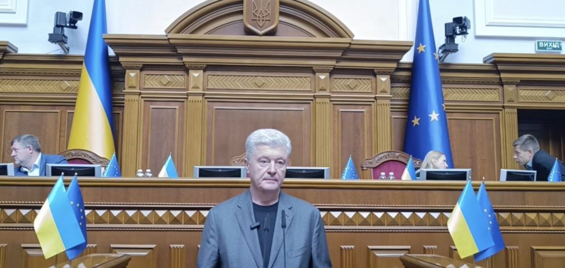 'Это наше дело чести': Порошенко призвал 'уже и сейчас' запретить Telegram в Украине