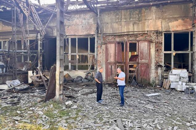 'Там працювали скульптори': Росія вдарила по місцю виготовлення пам'ятників у Львові. Фото