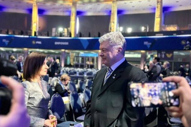 Порошенко назвал очередным проигрышем России результаты выборов в Молдове