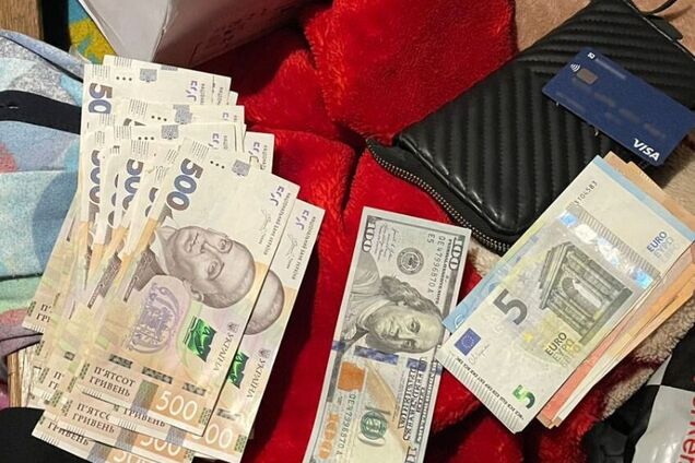 Мошенники обманом присваивали средства освобожденных из плена военных: