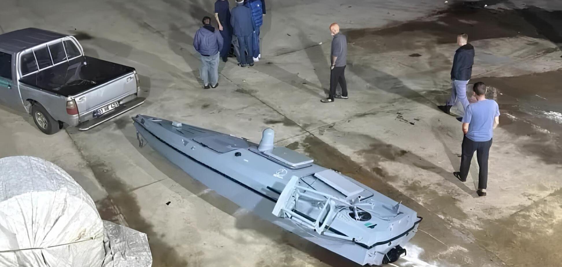 В Турции на побережье рыбаки обнаружили морской дрон: говорят, что может принадлежать Украине. Фото и видео