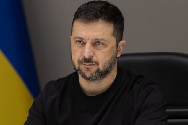 'Путин просто смеется над Западом: Зеленский – о новых атаках по Украине, российских 'Кинжалах' и Дне работников образования. Видео