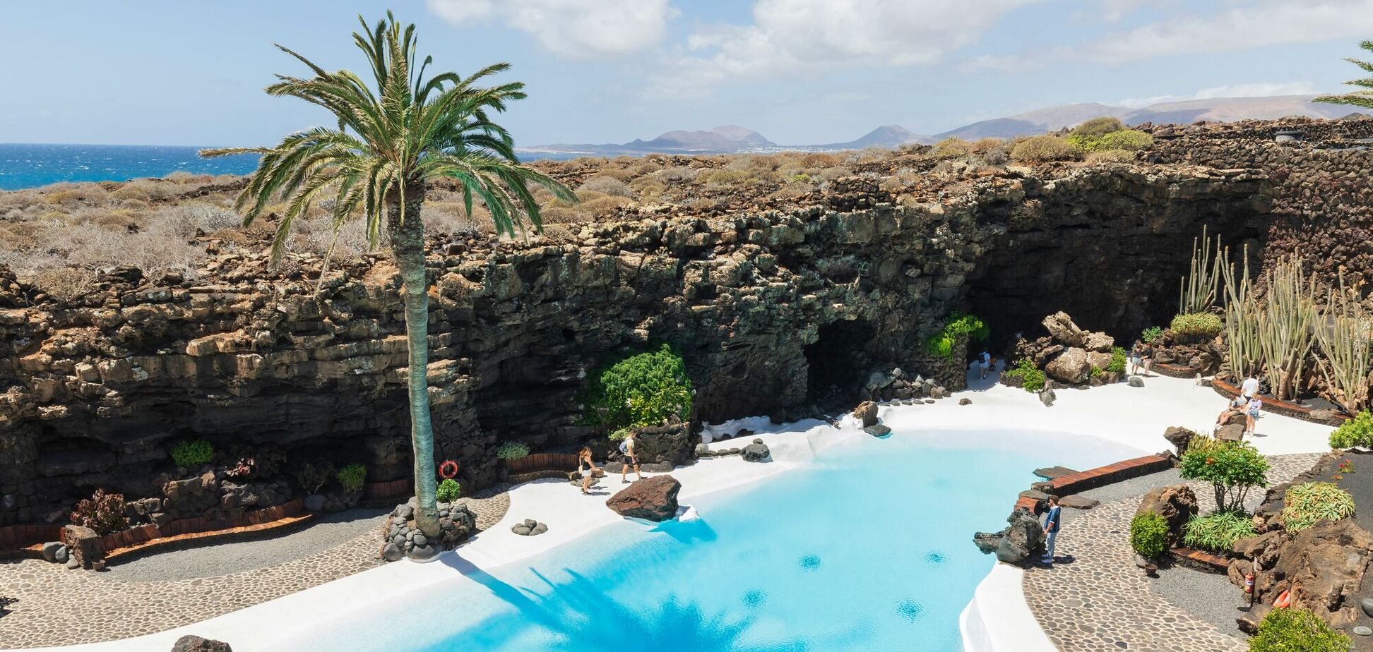 Островной рай: названо одно из самых дешевых направлений для путешествия в Испании